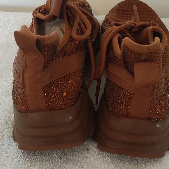 Steve Madden Men's Tan Sneakers - Picture 2 of 5